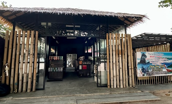 Local shop and travel services near Pansand Resort
